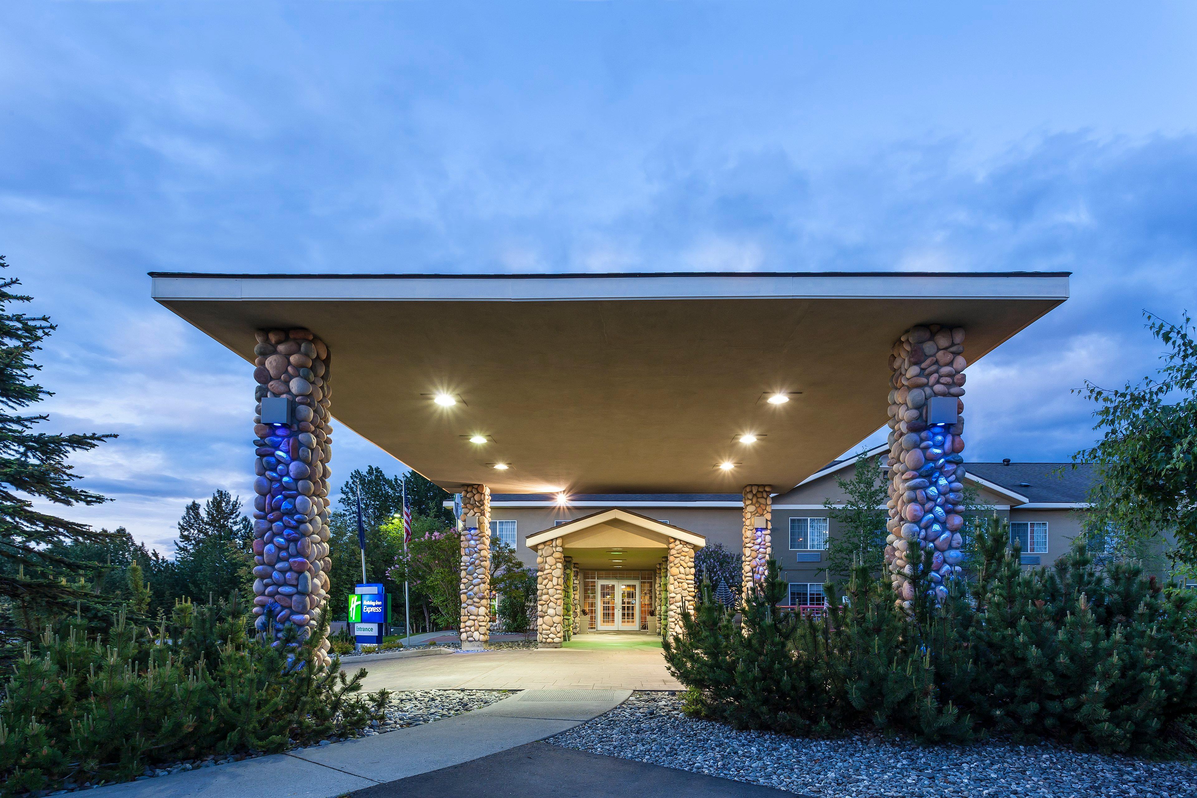 Wyndham Garden Anchorage Airport Hotel Buitenkant foto