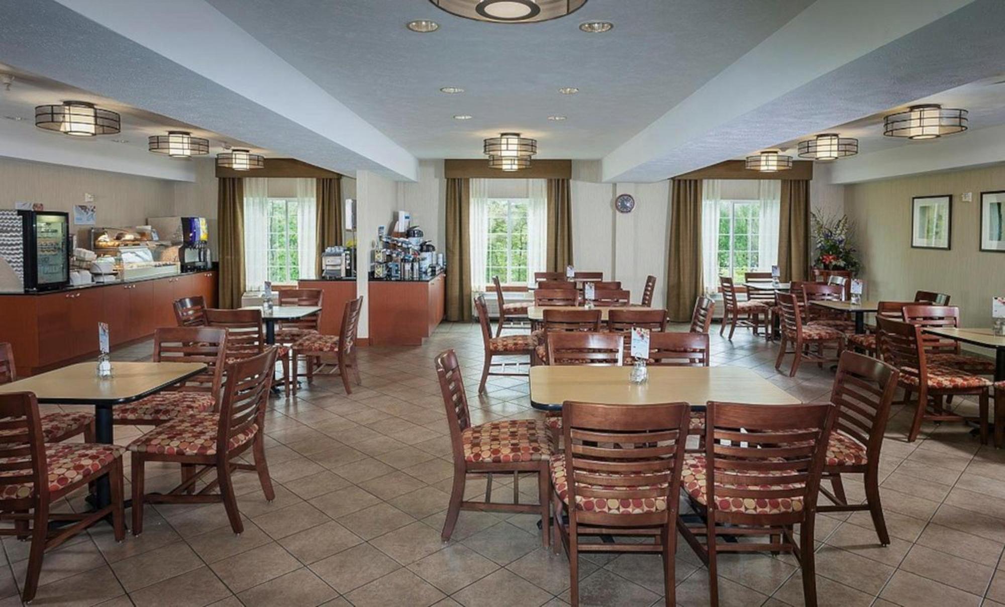 Wyndham Garden Anchorage Airport Hotel Buitenkant foto