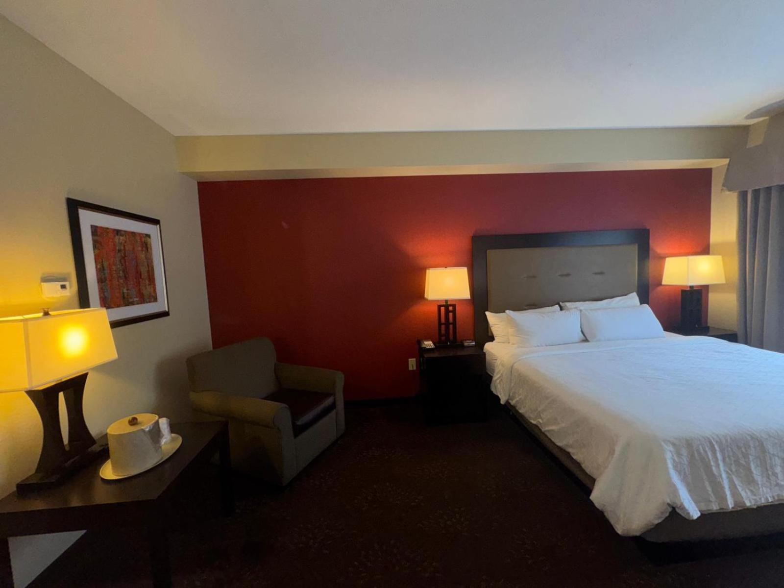 Wyndham Garden Anchorage Airport Hotel Buitenkant foto